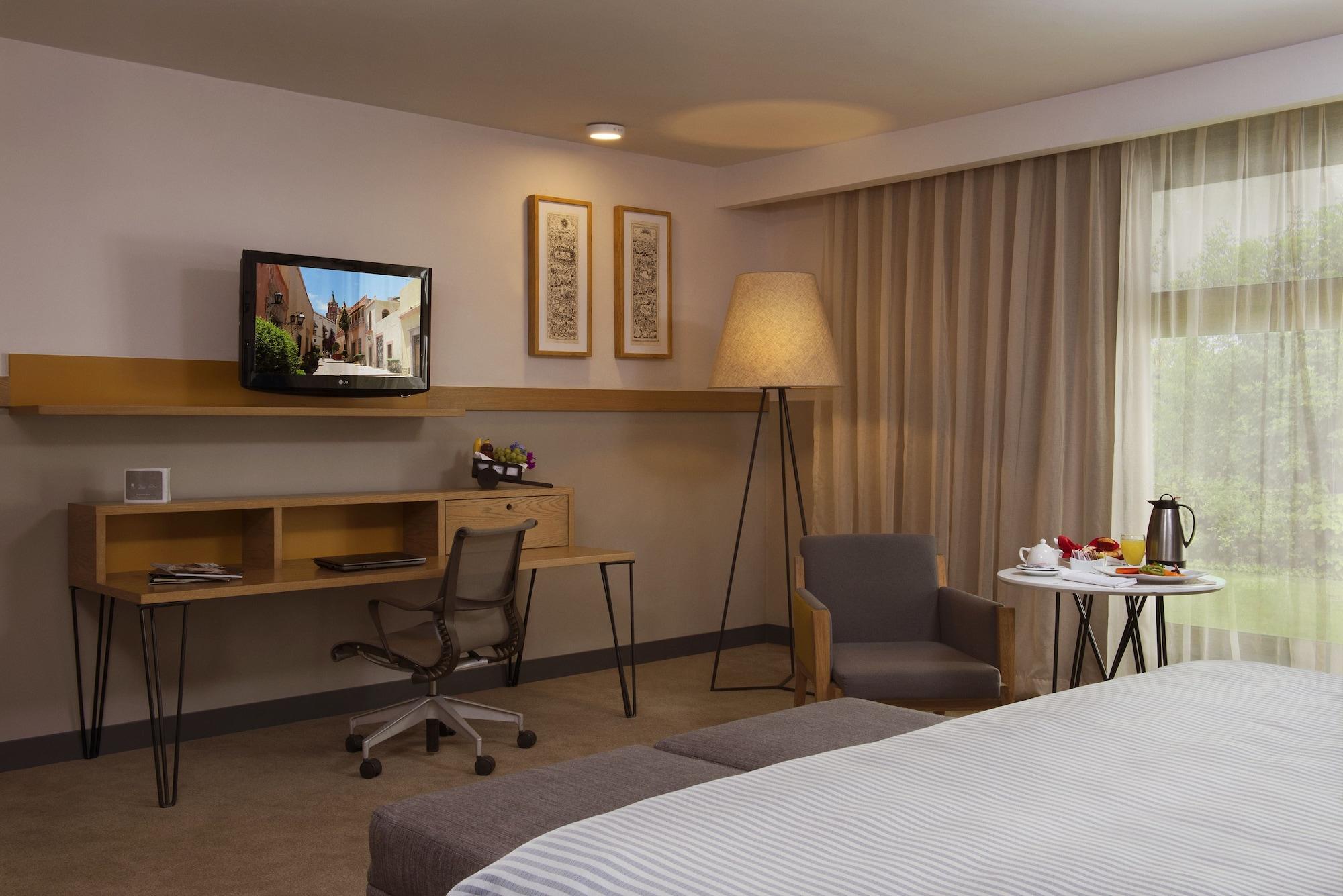 อาเซียนดา คูริกา บาย บริซัส Hotel เกเรตาโร ภายนอก รูปภาพ A room at the hotel